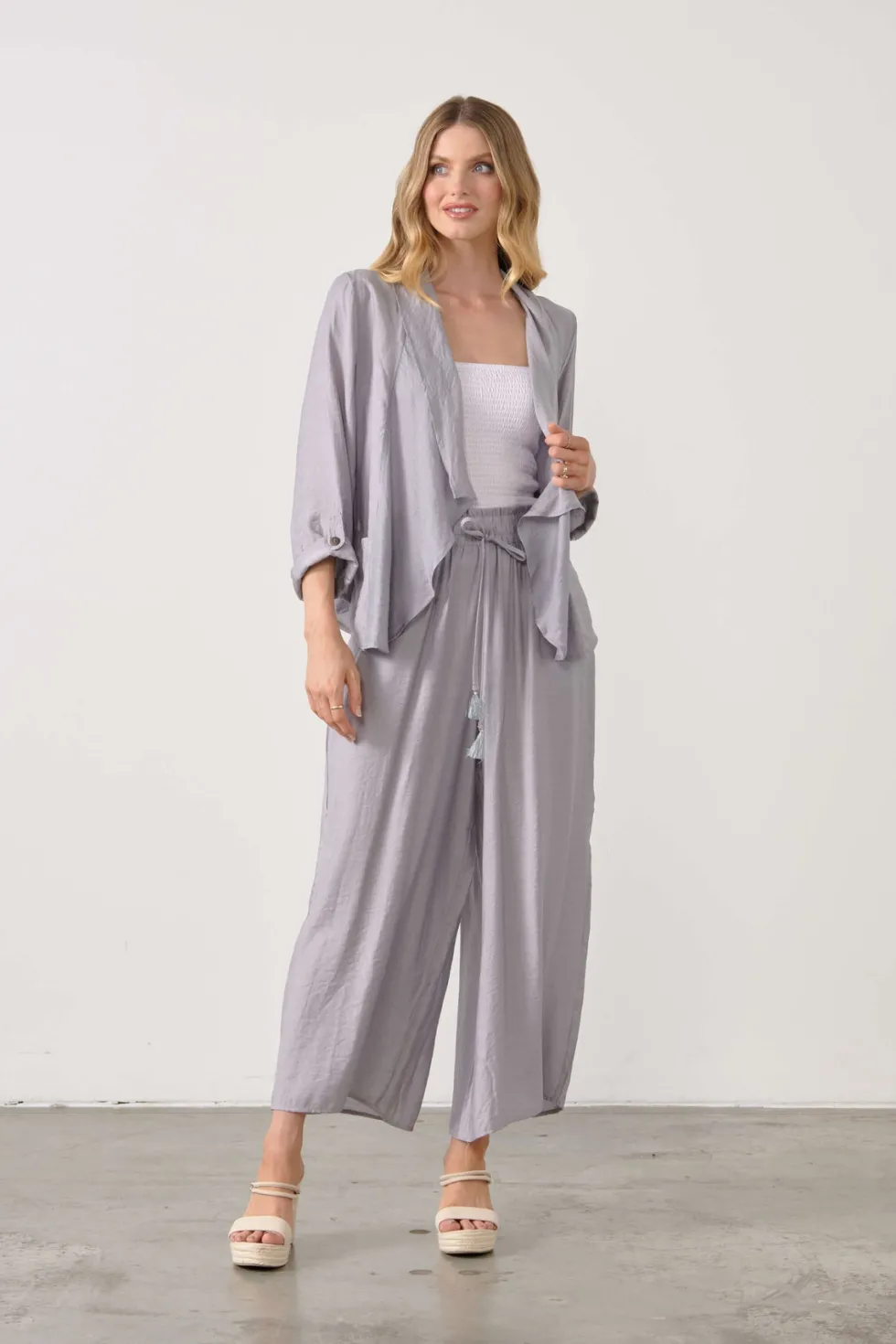 back-feature-jacket-silver-NkXJrQSd-4.webp Jackets|Holmes & Fallon>Holmes u0026 Fallon Back Feature Jacket - Silver