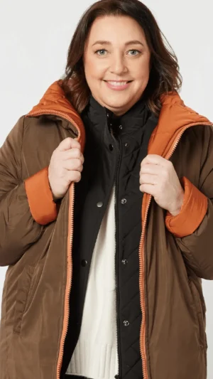 Jackets|Gordon Smith>Gordon Smith Bowral Reversable Puffer - Chocolate/Paparika Size 10