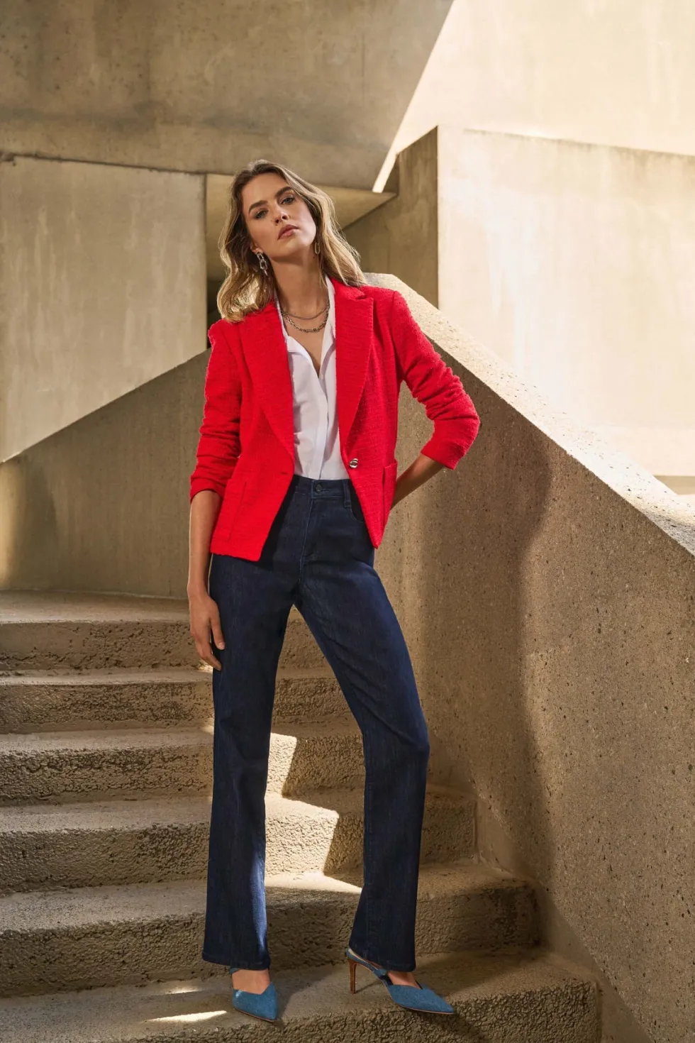 brooke-classic-bootcut-stretch-uajERUwt-4.webp Pants Edit|Jeans>Joseph Ribkoff Brooke Classic Bootcut Stretch Jeans - Dark Denim 251967F25