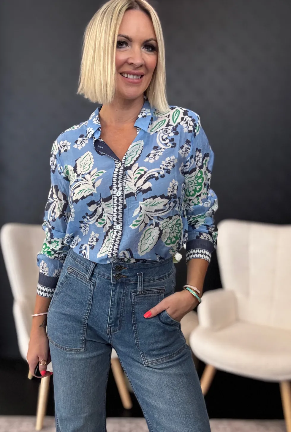 coastal-print-shirt-size-8-WsdzTtpu-5.webp Gordon Smith|Women's Work Dresses & Work Wear>Gordon Smith Coastal Print Shirt Size 8