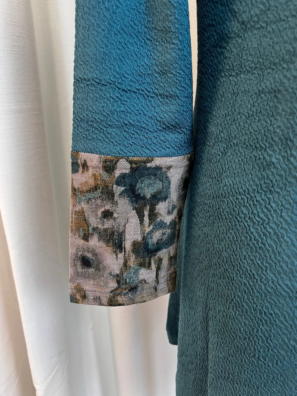 daiki-top-teal-KJqIjcld-3.webp Tops|Tops>Samsaara Daiki Top - Teal