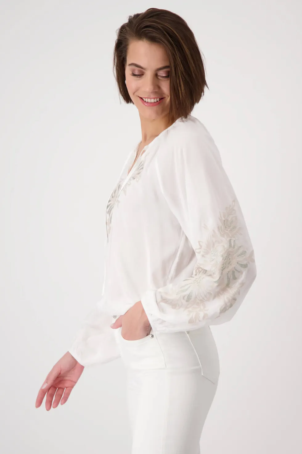 emroidered-florals-blouse-mi-IfVNJHAy-2.webp Blouses|Monari>Monari Emroidered Florals Blouse - Milk/Sand