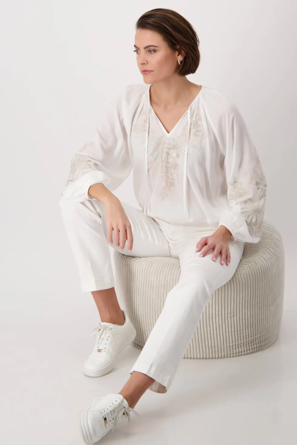 emroidered-florals-blouse-mi-IfVNJHAy-3.webp Blouses|Monari>Monari Emroidered Florals Blouse - Milk/Sand