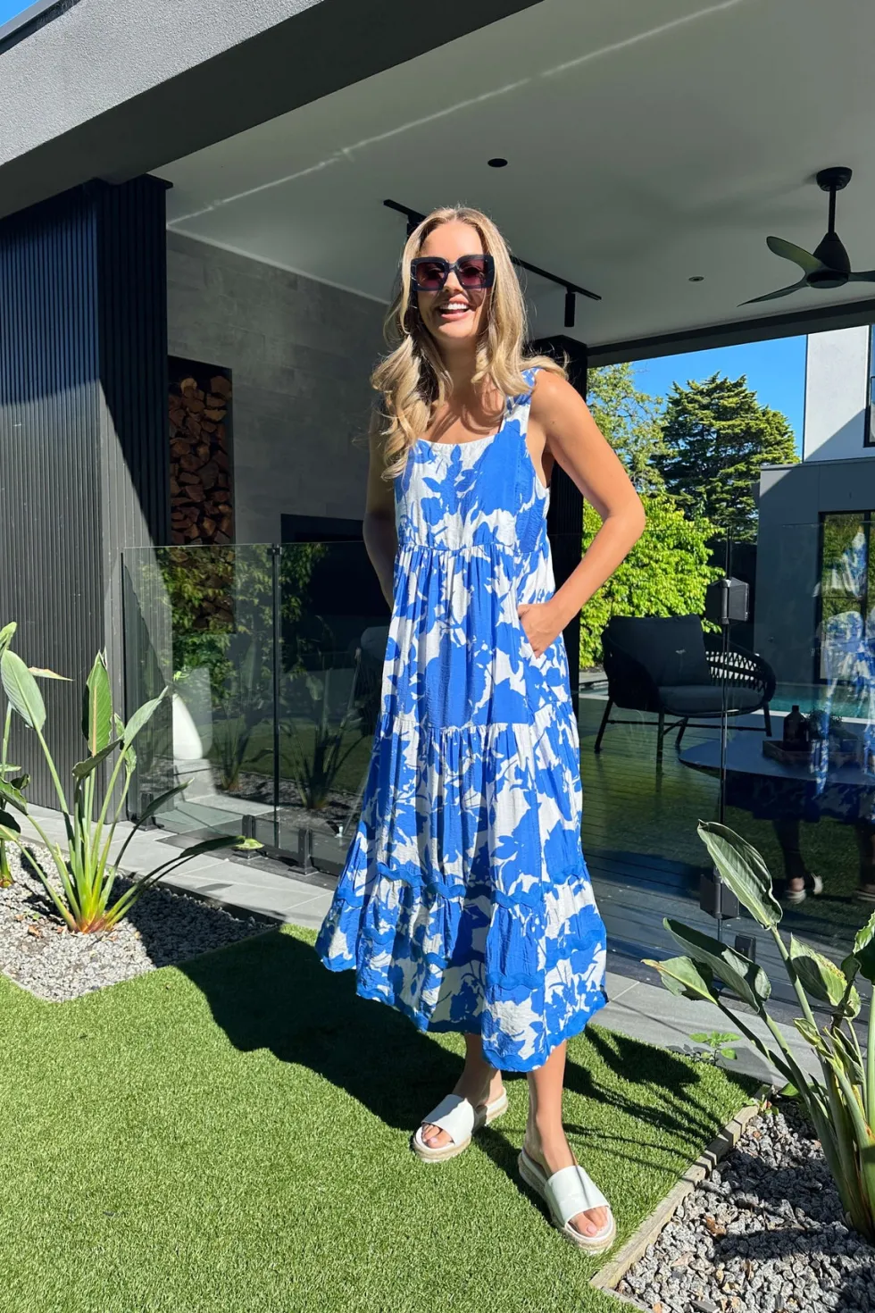 florida-sun-dress-size-10-bIhKjbAt-3.webp Midi Dresses|Threadz>Threadz Florida Sun Dress Size 10