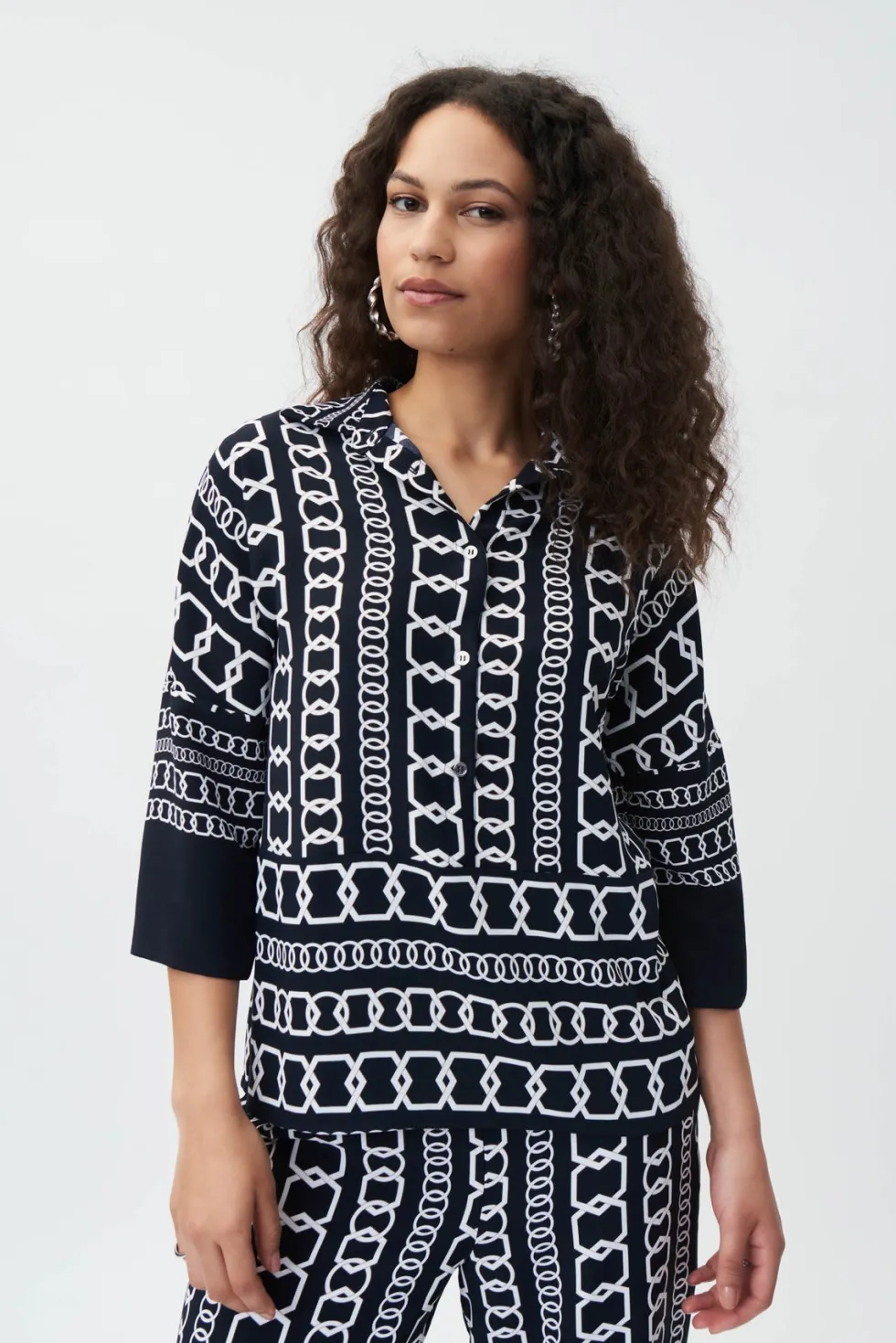 hamptons-chain-reaction-shirt-qPjBihDz-1.webp Tops|Tops>Joseph Ribkoff Hamptons Chain Reaction Shirt - Midnight 231215