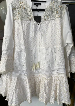 Tops|Tops>Samsaara Hana Tunic Size10/12