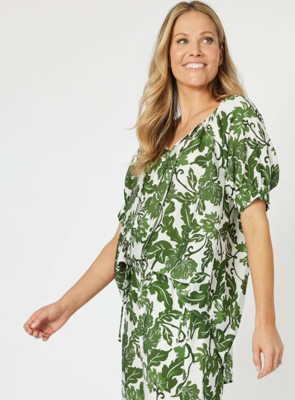 ivy-top-green-NIJpopbI-3.webp Tops|Tops>Hammock u0026 Vine Ivy Top - Green