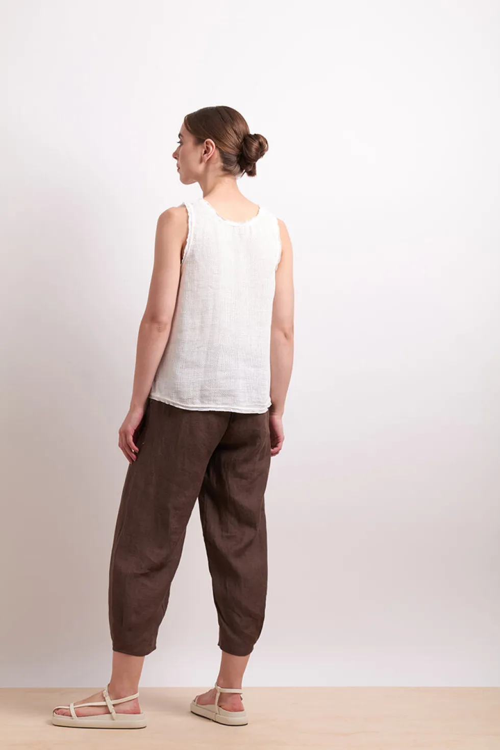 mesh-tank-vanilla-sVHdPVaP-5.webp Neris>Neris Mesh Tank - Vanilla