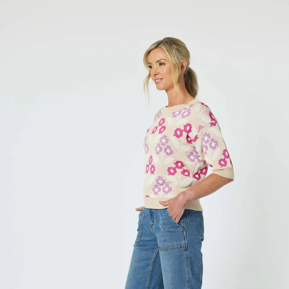 nikki-floral-knit-natural-si-AZuVzRPI-4.webp Knitwear|Gordon Smith>Gordon Smith Nikki Floral Knit - Natural Size 10