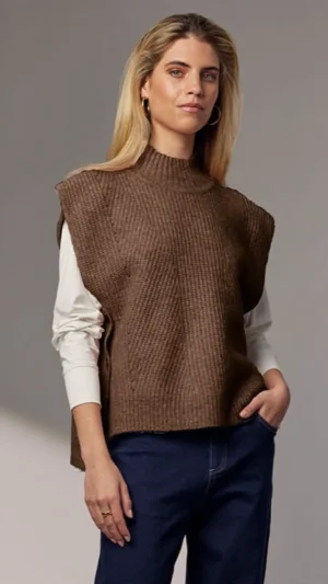Knitwear|Madly Sweetly>Madly Sweetly Outta Way Tank - Cocoa