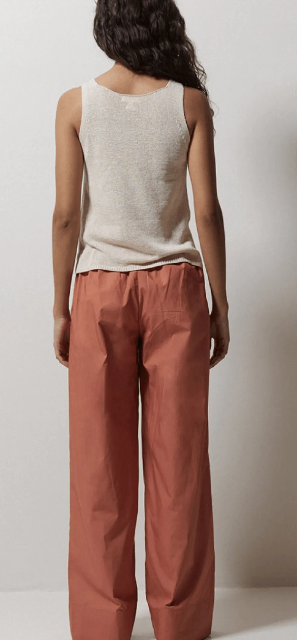terracotta-poplin-wide-leg-pan-owbfAfLj-3.webp Pants Edit|Yerse>Yerse Terracotta Poplin Wide leg Pant