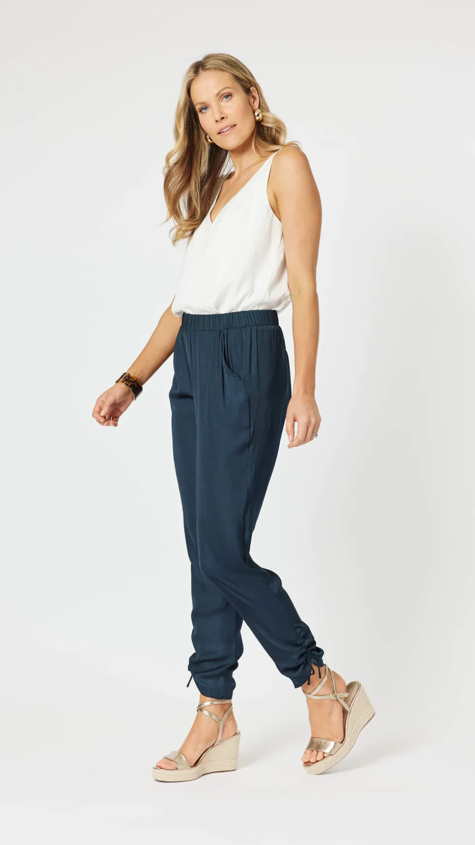 traveller-luxe-side-tie-pant-wfwkJjyQ-2.webp Pants Edit|Casual Pants>Hammock u0026 Vine Traveller Luxe Side Tie Pant - Navy