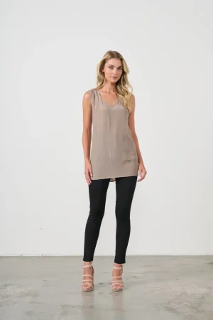 Holmes & Fallon>Holmes u0026 Fallon V Neck Tank Top mushroom
