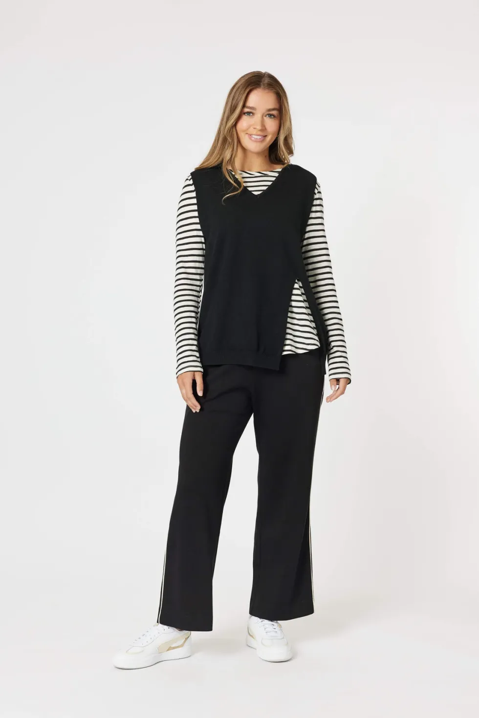vicky-side-split-knit-top-bl-qCMCxpxa-3.webp Tops|Tops>Threadz Vicky Side Split Knit Top - Black Size 10